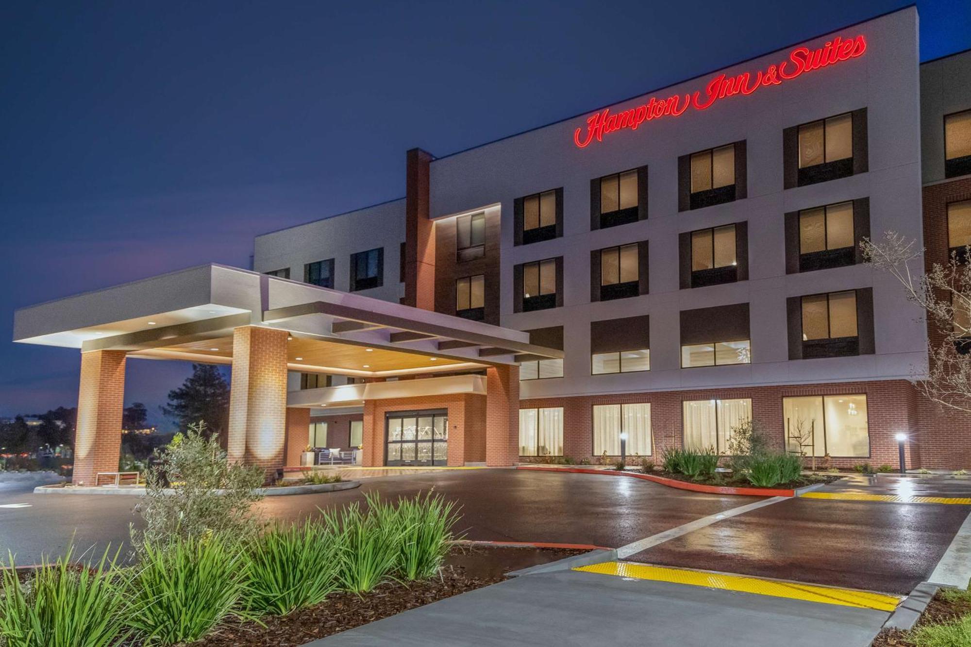 Hampton Inn & Suites Santa Rosa Sonoma Wine Country 外观 照片